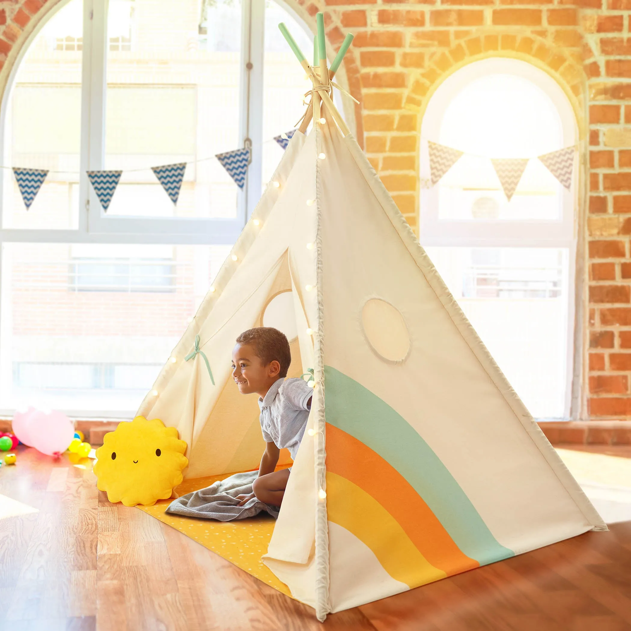 B. toys - Kids Play Tent Happy Hideaway