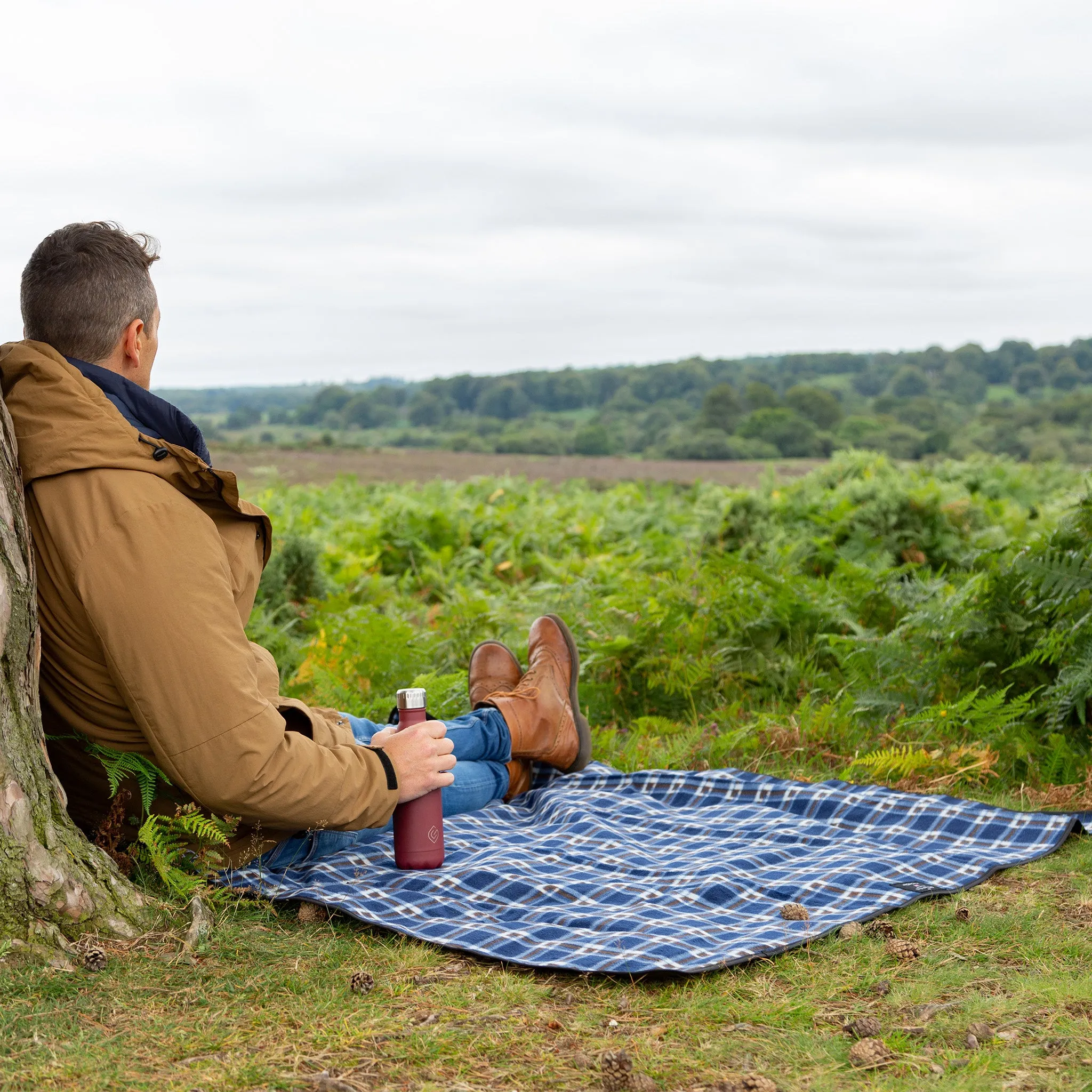 Luxury Plaid Moisture Resistant Picnic Blanket