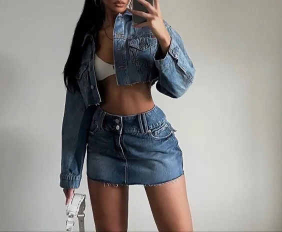 TOPSHOP EXTREME CROPPED BAGGY DENIM JACKET