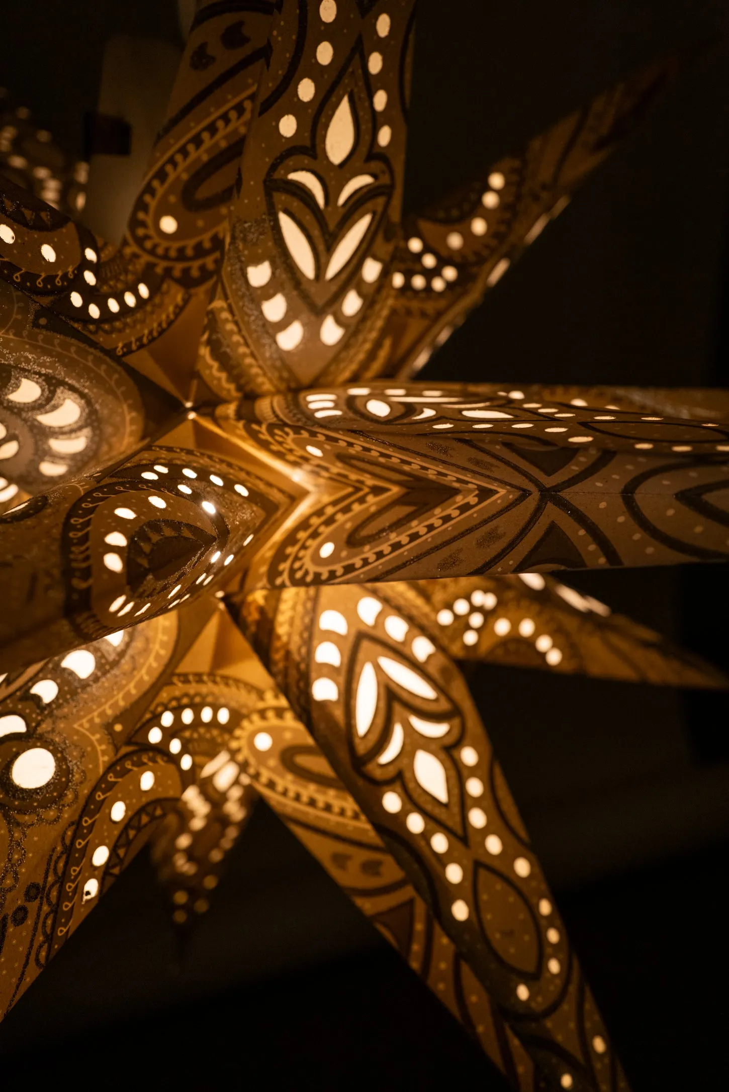 White Star Paper Lanterns